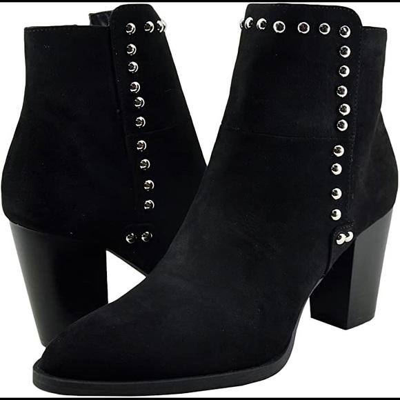 Qupid Shoes - 🌵Qupid Tiber 18 - Women's Studded Bootie